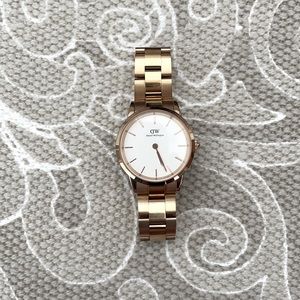 Daniel Wellington Rose Gold Watch
